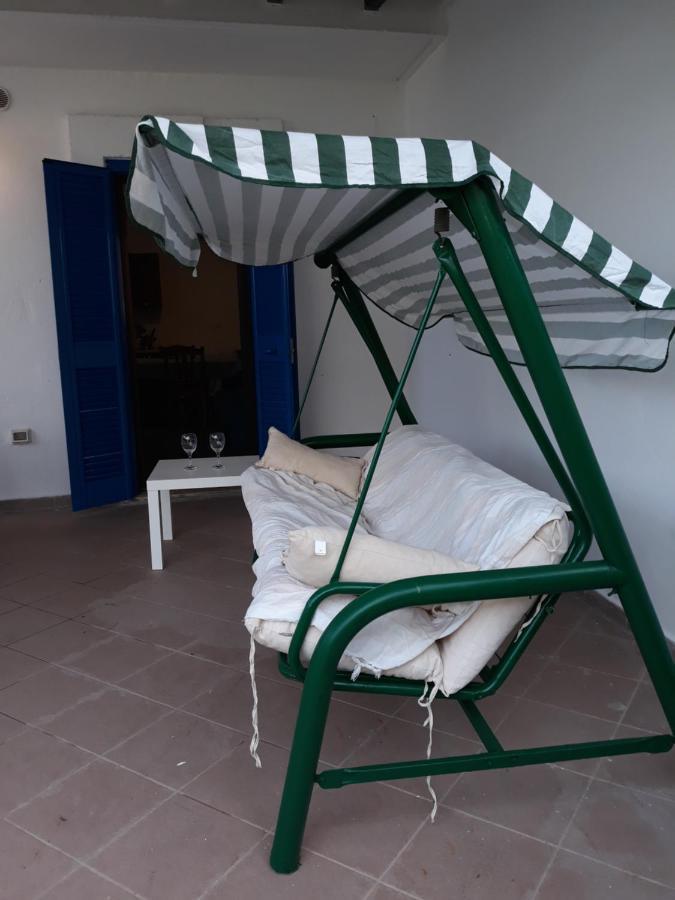 Villa In Villaggio Порто Чезарео Екстериор снимка